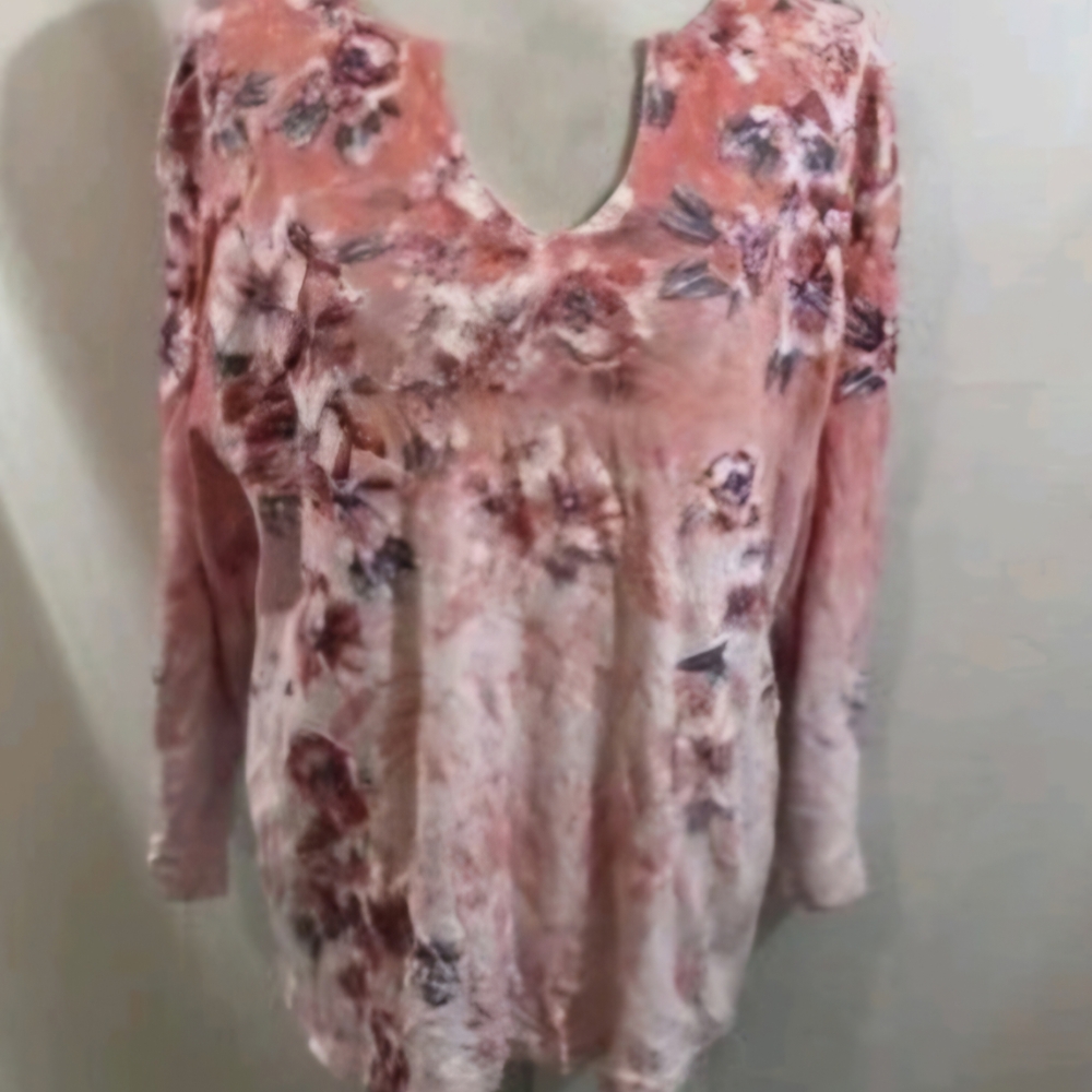Patricia's Closet NEW!Floral Women's Top